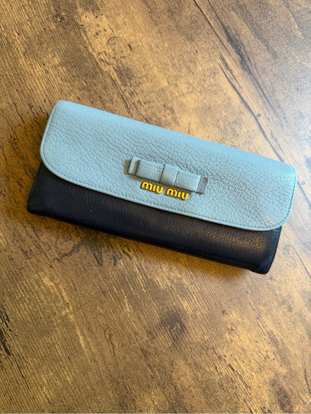 Miu Miu Two-Tone Leather Bow Continental Wallet - Blue